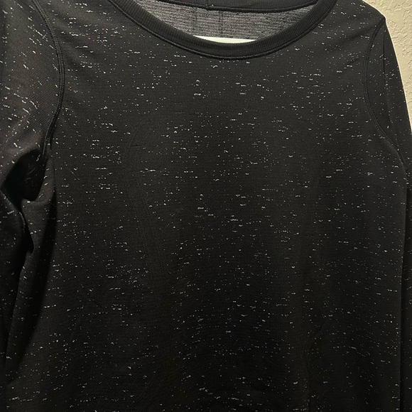 Lululemon Athletica Black Speckled Long Sleeve - Picture 4 of 7